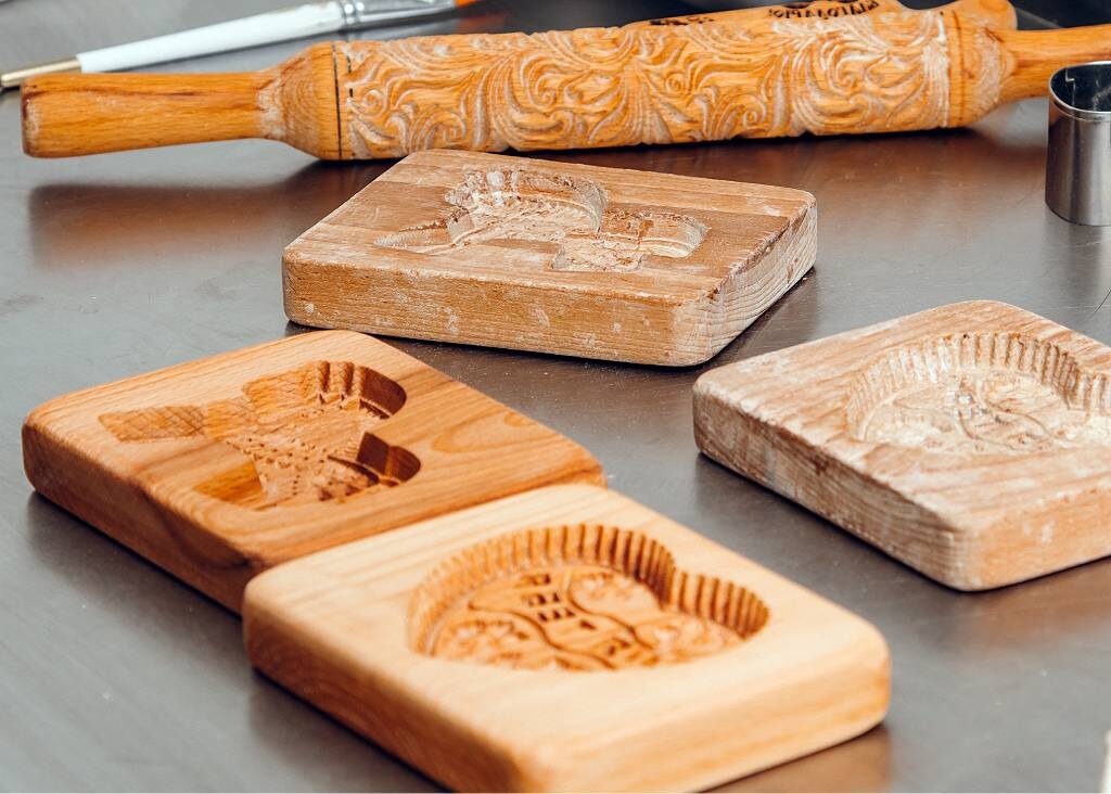 Авторские фото https://gingerbread-house.ru/blog/tpost/tgfvbb0p51-bit-pekarem-pryanichnikom-interesno-mast