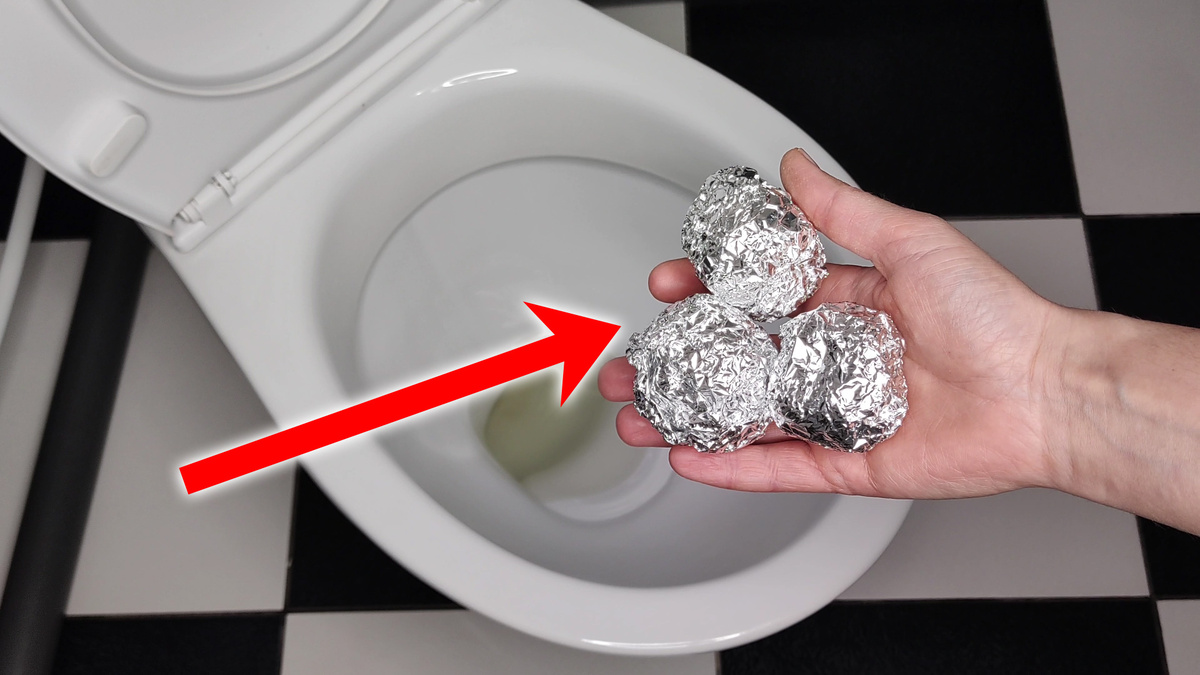 Как очистить унитаз