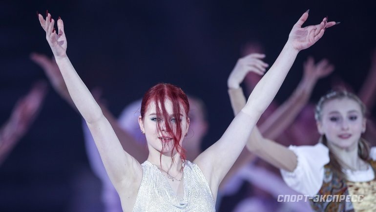    Александра Трусова и Софья Муравьева.Дарья Исаева