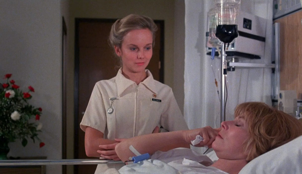 Кадр из фильма "Часы посещения" (1982)