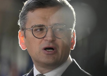    Кулеба написал заявление на увольнение под алкоголем, покуривая сигару