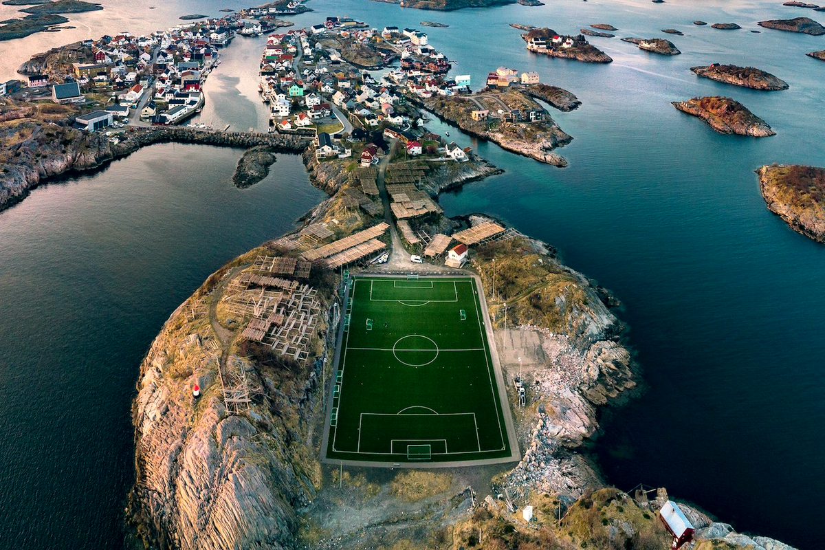 Уникальный футбольный стадион