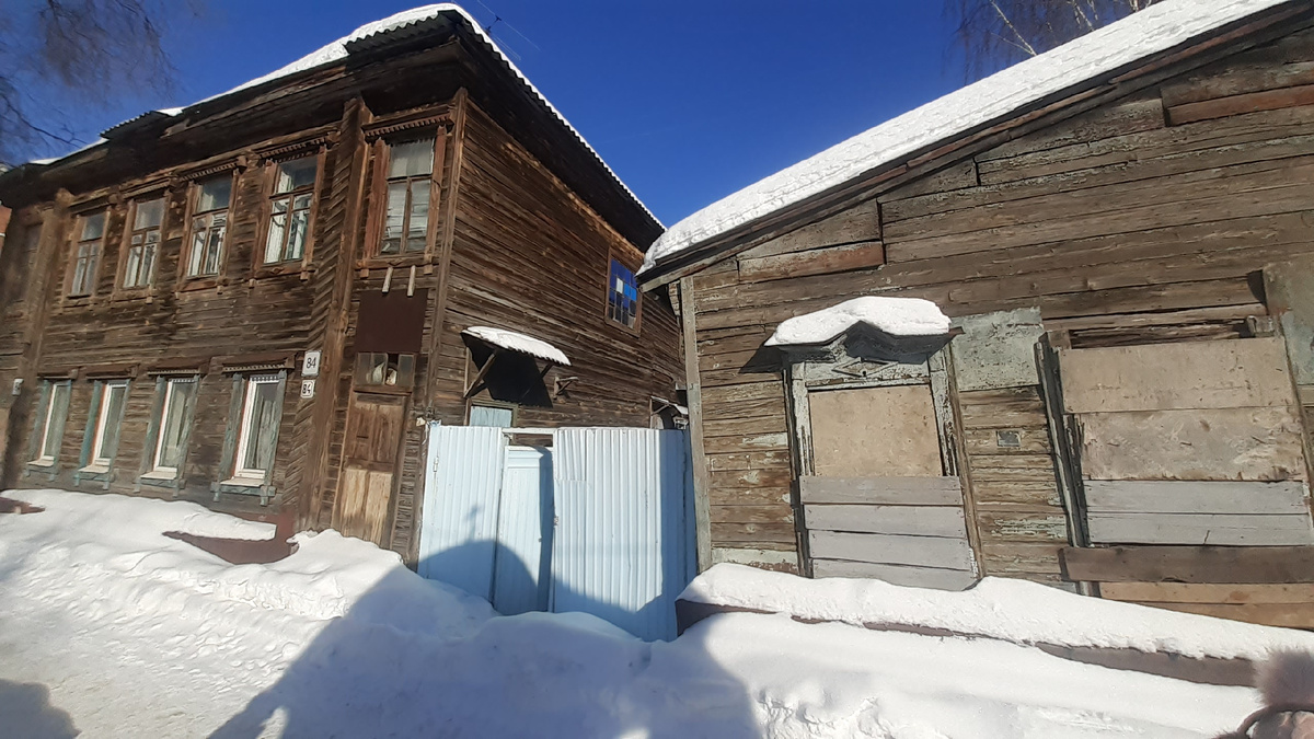 Заходить в эту калитку