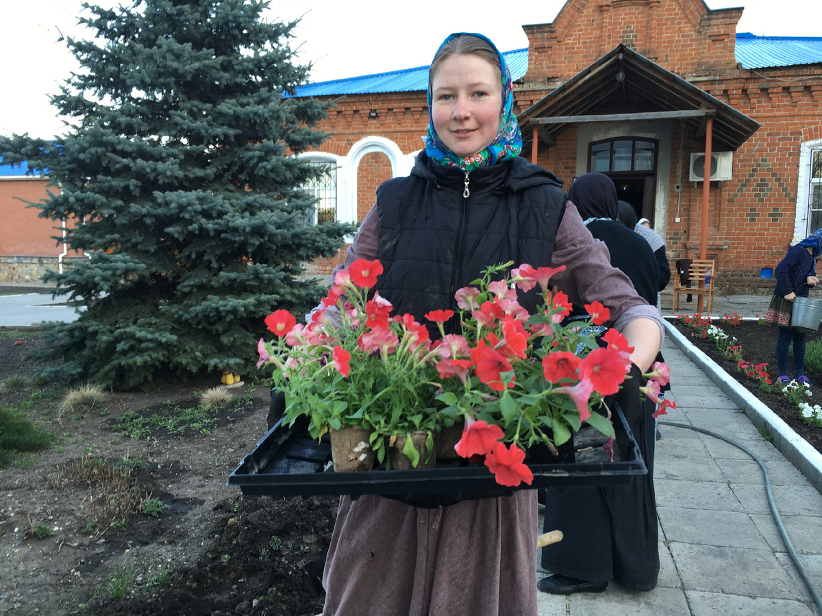 Послушания в Свято-Казанском женском монастыре Троицка. Фото: "Русский компас". 