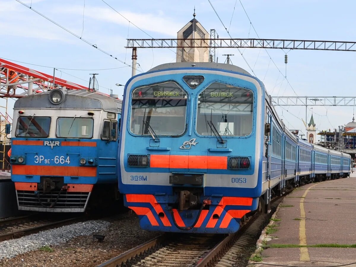 Эд9. Эд9 электропоезд. Эд9 электропоезд. Эд9э казахстан. Эд9м 0132.