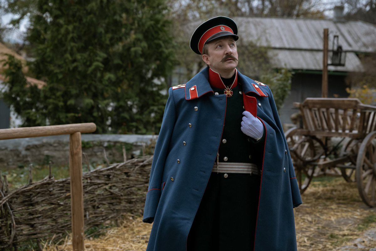 Кадр из сериала "Княжна милосердия"