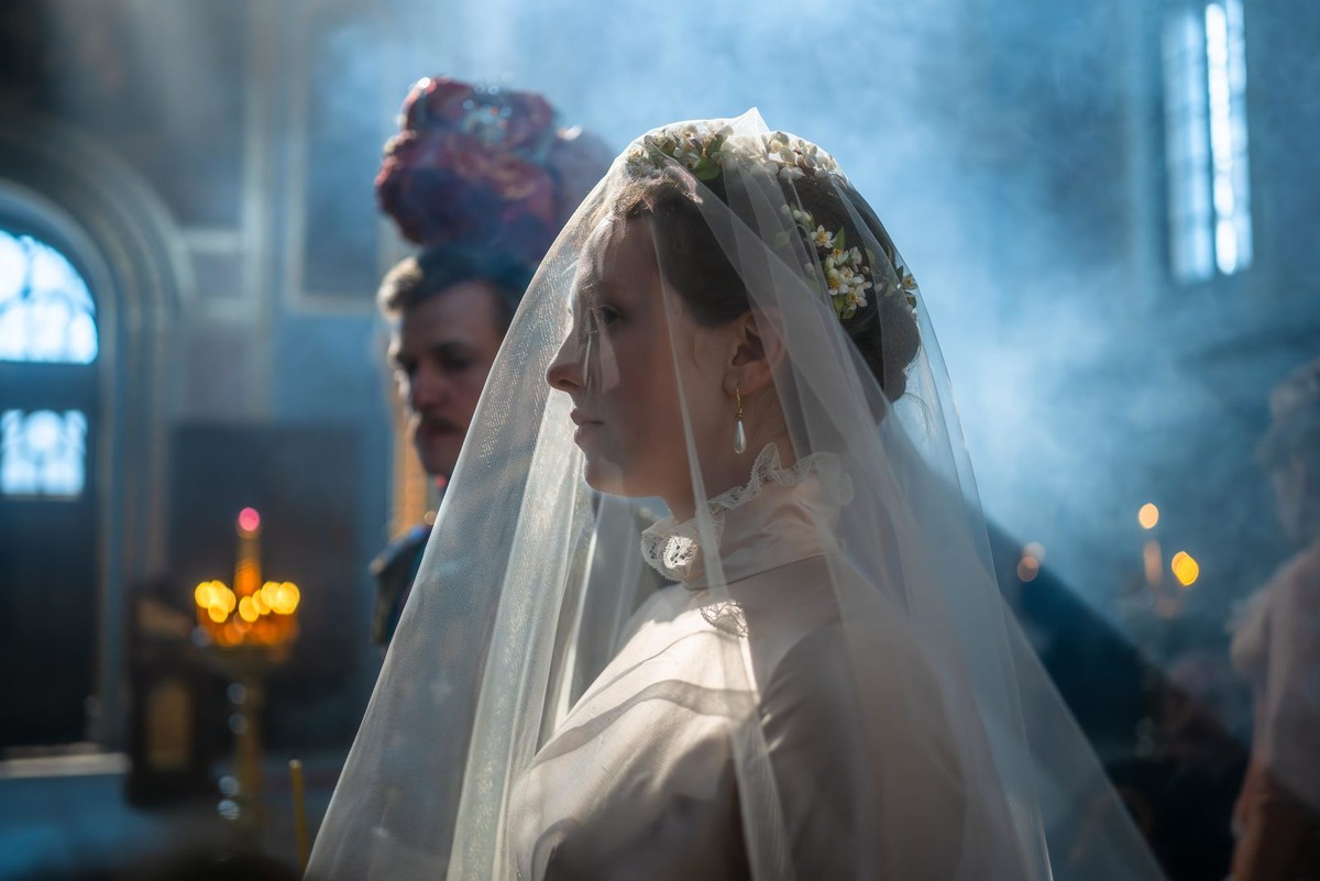 Кадр из сериала "Княжна милосердия"