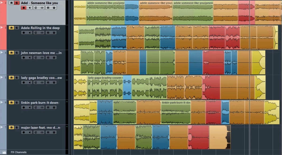 В красных блоках звучит бридж