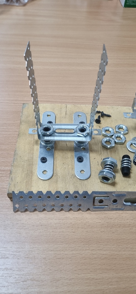 Подвес для крепления гипсокартона в сборе с виброизоляторами