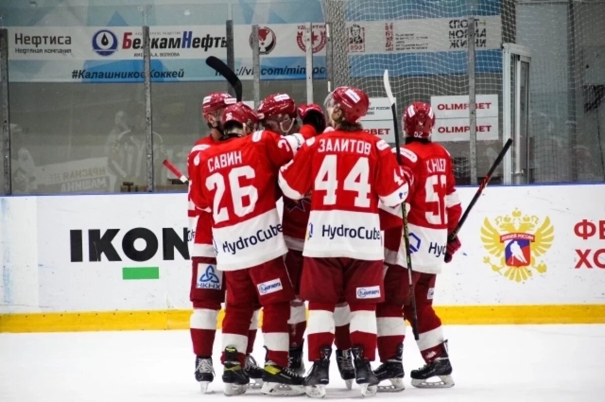    Хоккеисты «Ижстали» одержали вторую победу в сезоне