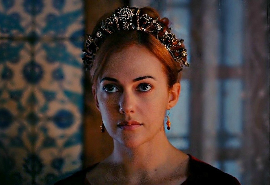 Хюррем-султан слушает Ибрагима-пашу