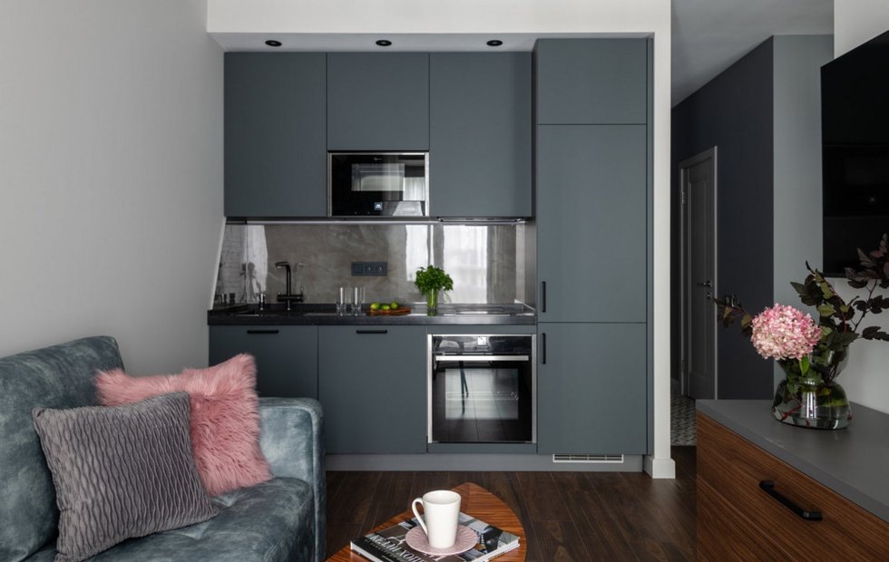 Обложка: дизайн-проект Оксаны Савчук и Ирины Баклановой