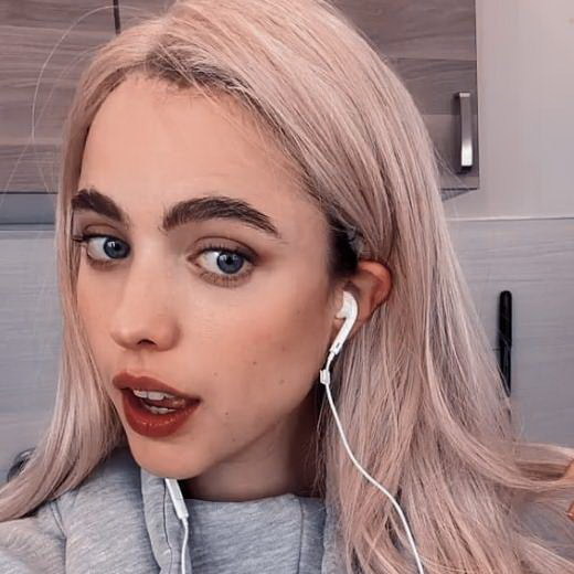     Сегодня 30 лет Маргарет Куэлли