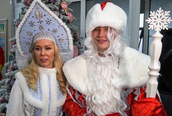 Тонкий намек на слухи о романтических отношениях Ярослава и Екатерины, которые не подтвердились. 