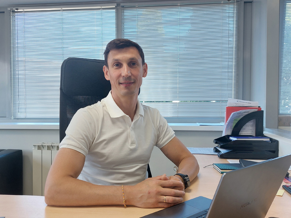 Денис Воронин - менеджер по продажам большегрузной техники "Тиропанефтранс".