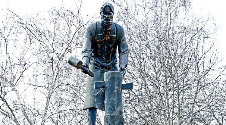 Памятник Даниилу Бокареву в Алексеевке Фото: Владимир Юрченко