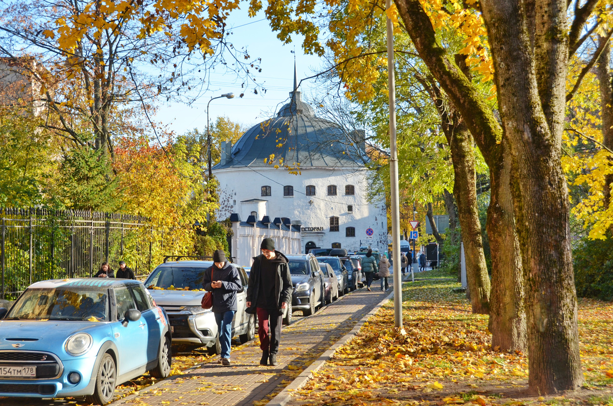 Круглая башня