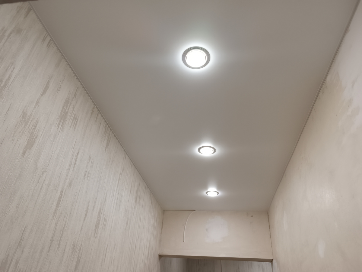 Новый натяжной потолок 