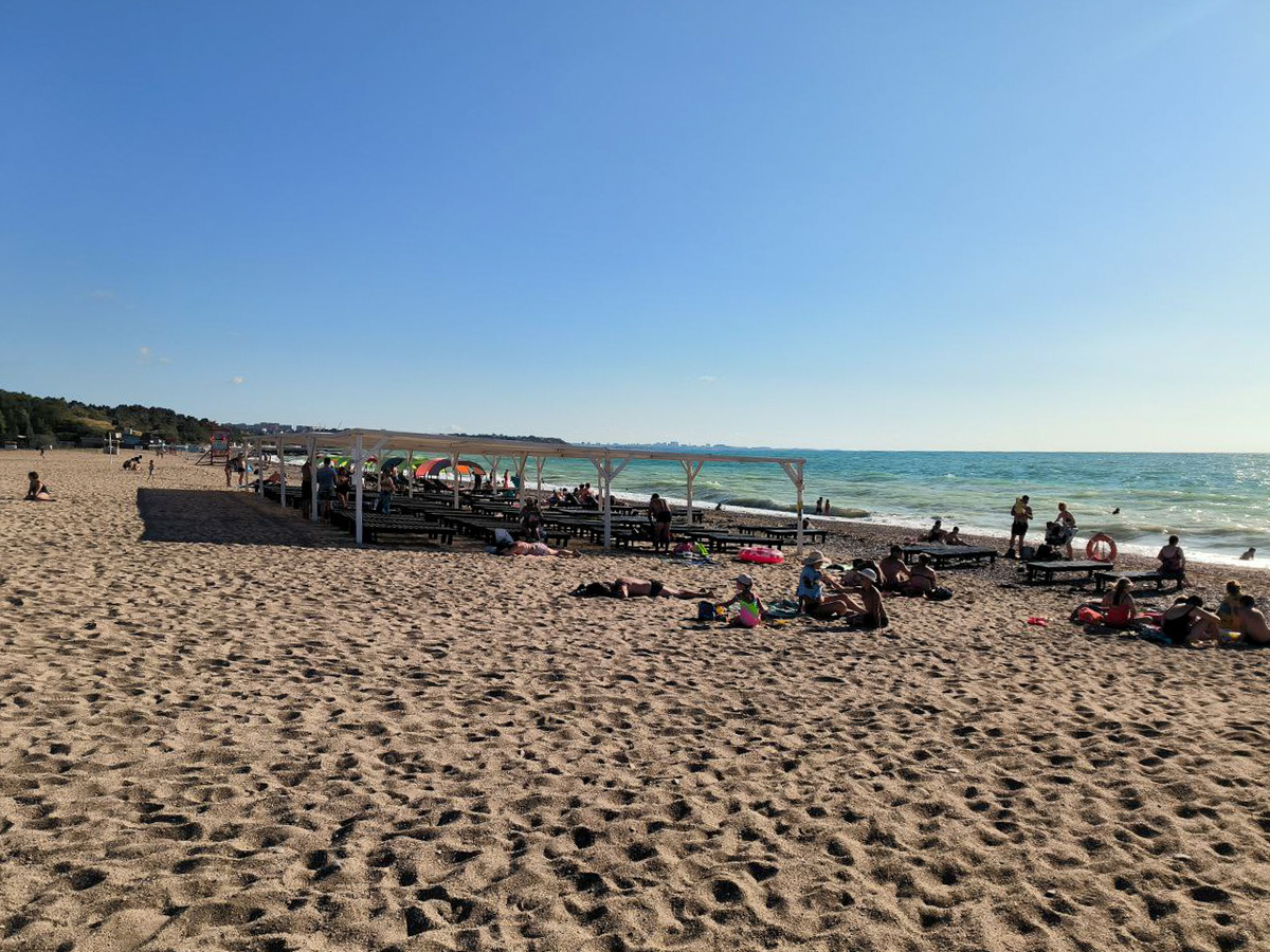 Гостиница с бассейном и кафе: чем порадует обновленный пляж на Шаморе?.  Фото: ФедералПресс / Анна Брачева