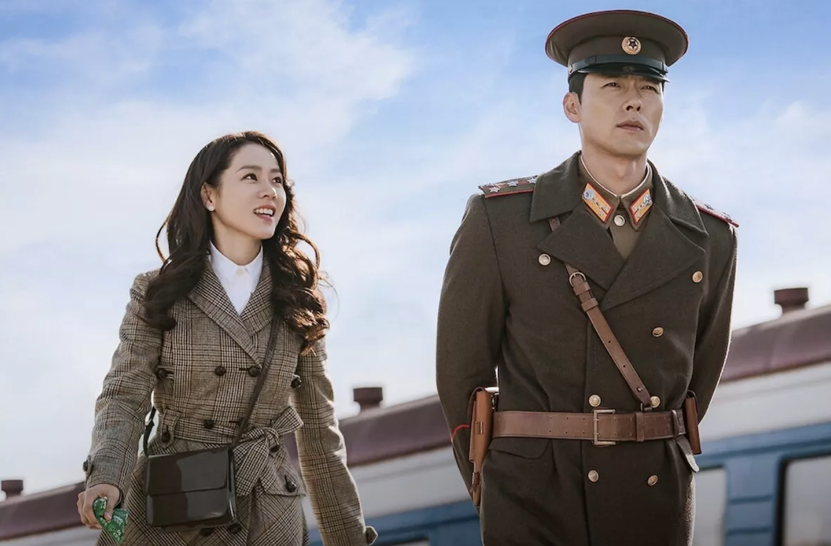 Кадр из сериала «Аварийная посадка любви»