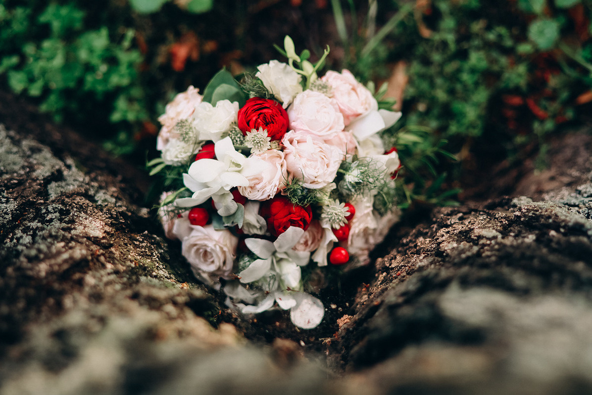 летний букет с пионами