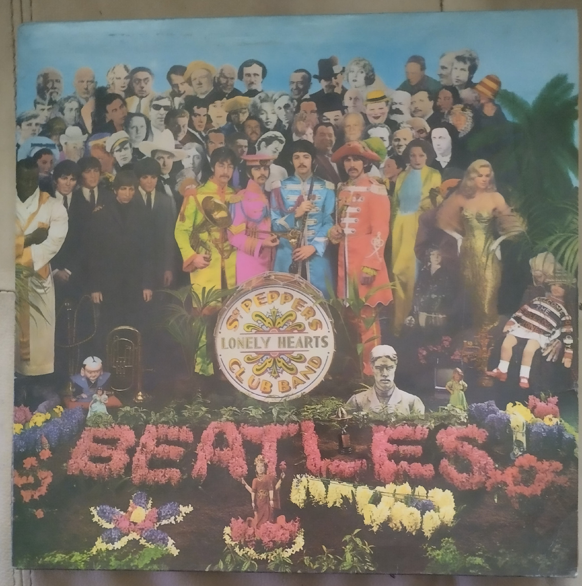 Лицевая сторона обложки. 