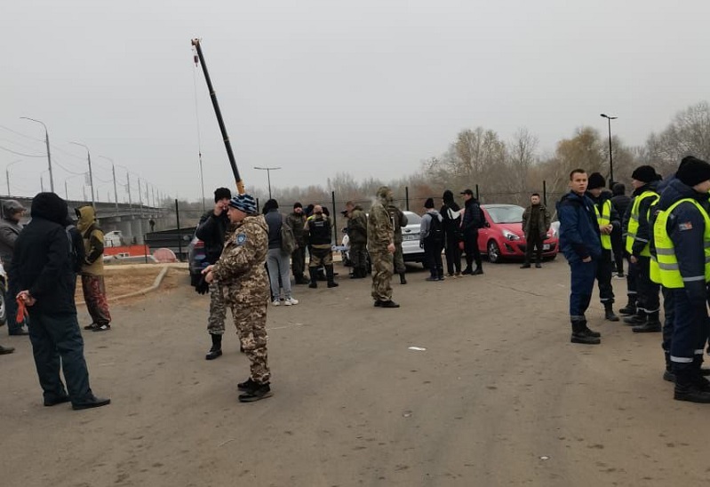  📷    В Оренбурге третий месяц не прекращаются поиски утонувшего в Урале подростка Марина Шарт