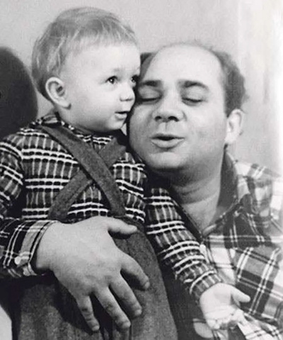 Евгений Леонов был добрейшим отцом