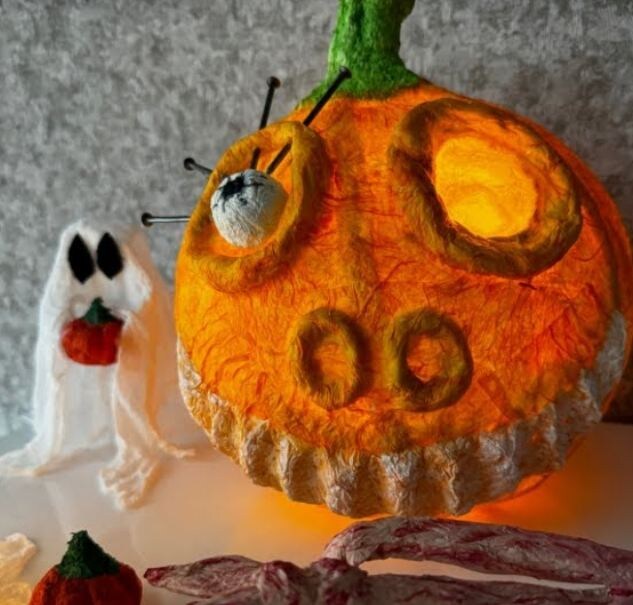    Папье-маше   
Источник: Скриншот из видео