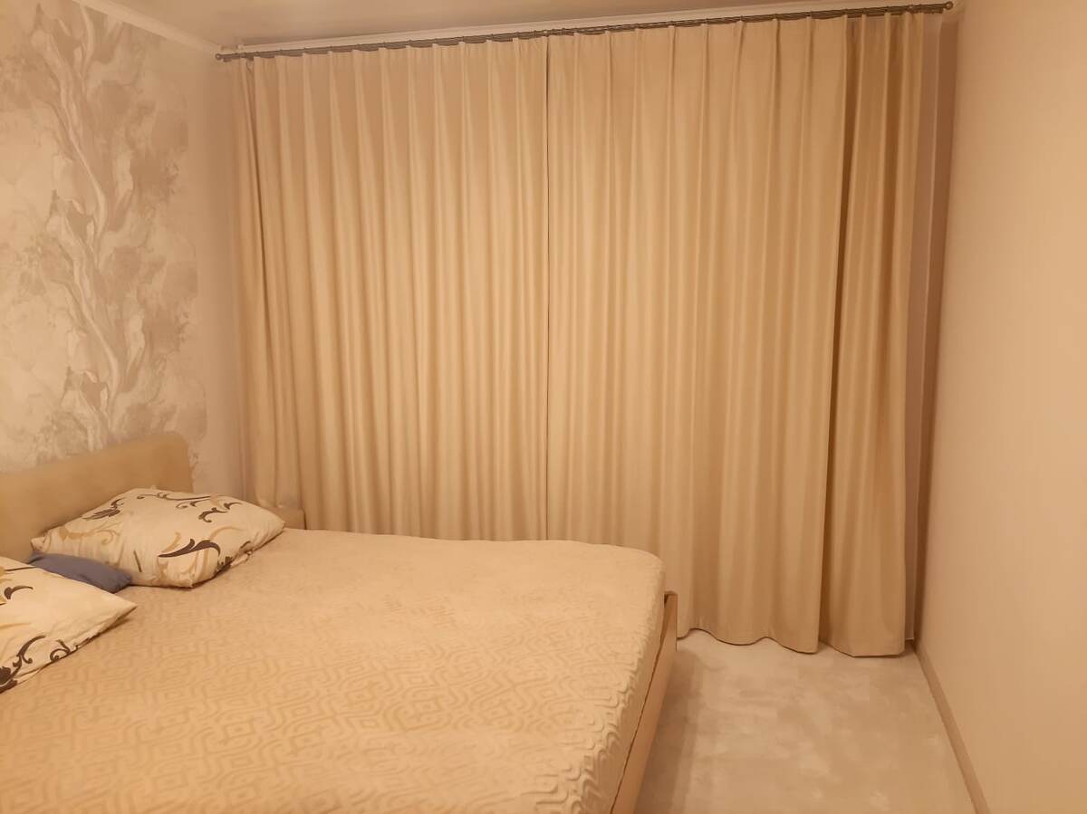 Вот тут хорошо видно как они висели