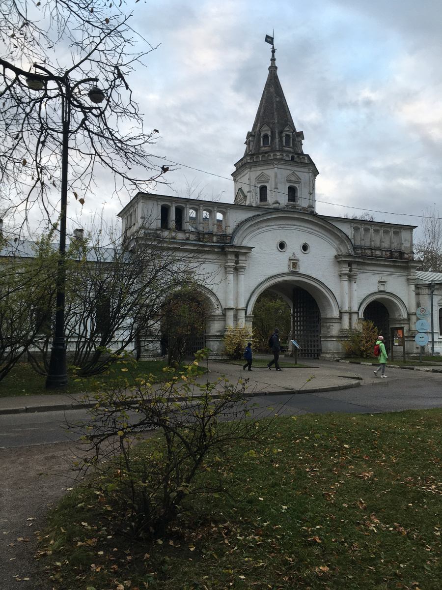 Передние проездные ворота в царской усадьбе Измайлово
