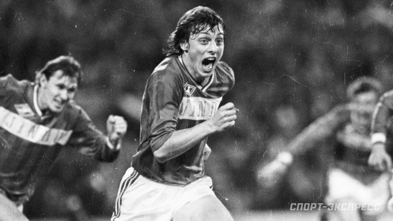    Валерий Шмаров празднует гол в матче «Спартак» — «Динамо» (Киев) в 1989 году.Александр Федоров