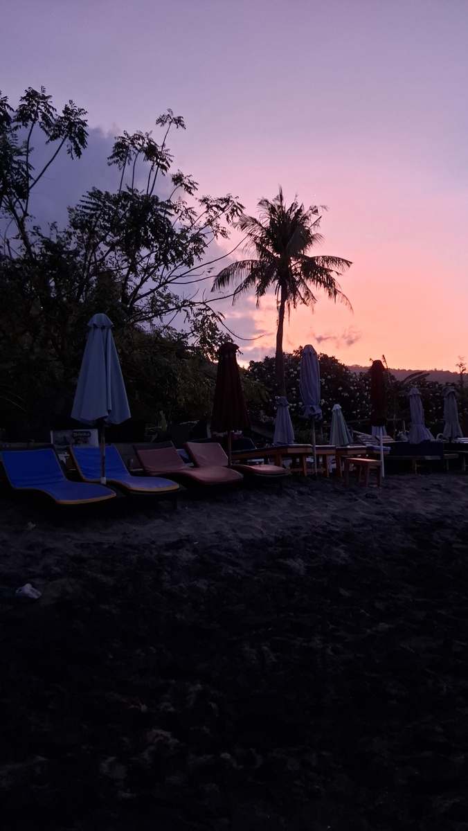 Закат на пляже