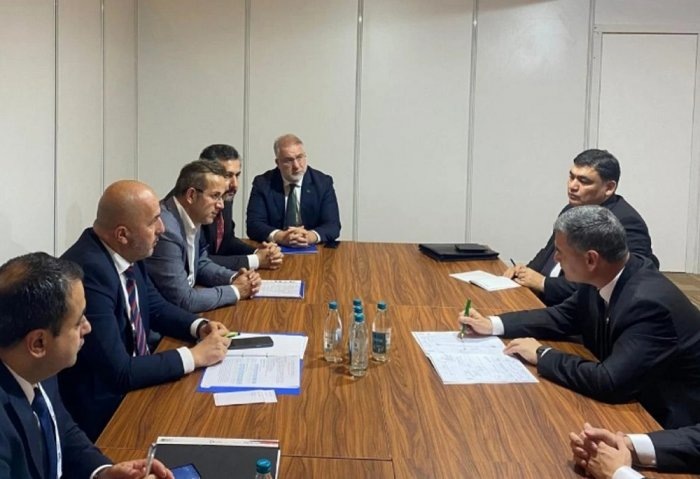 Встреча Генерального директора Агентства транспорта и коммуникаций Туркменистана Мамметхана Чакыева с делегацией UND, 22 октября, 2024 г., Турция (Фото: Lojiyol)