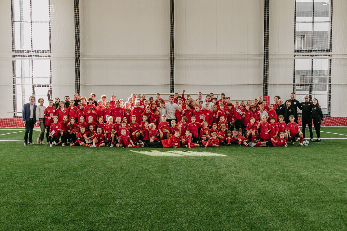 Листайте вправо, чтобы увидеть больше изображений