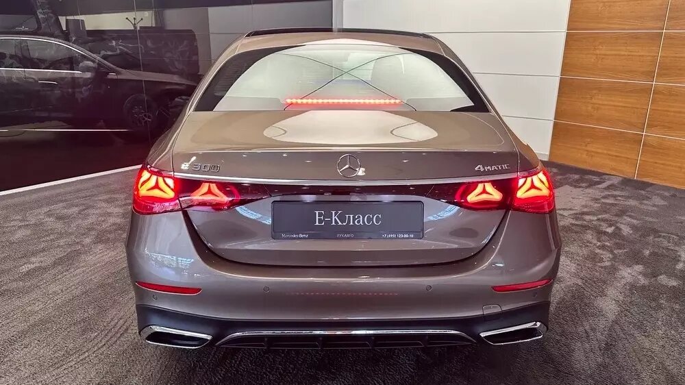 Е300 теперь не те, что были раньше. Фото: Авто.ру