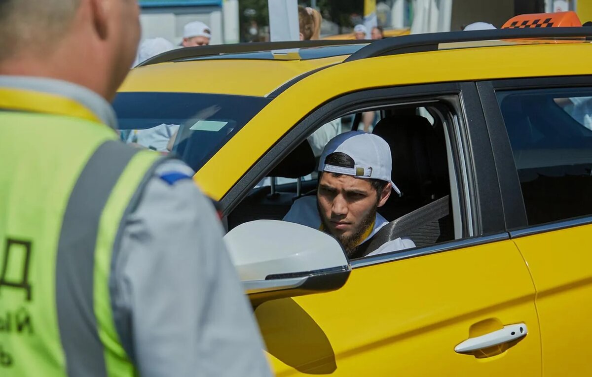 Такси и стройка. Мигрантам запрещено работать в такси. Мигрантам запретят работать в такси в ленобласти. Мигрантам запрещено работать в такси. Мигрантам запретят работать в такси в ленобласти.
