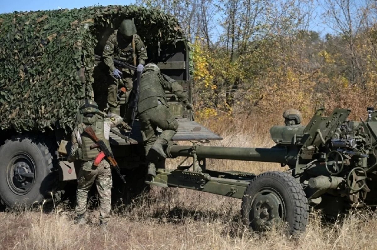    Артиллерия не успевает за пехотой.