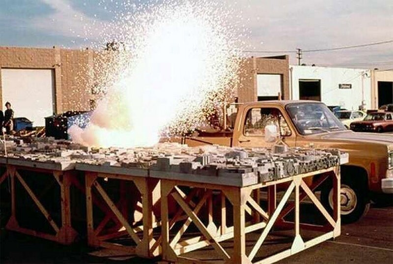    16 редких, но потрясающих фото о том, что осталось за кадром первых «Звездных войн»