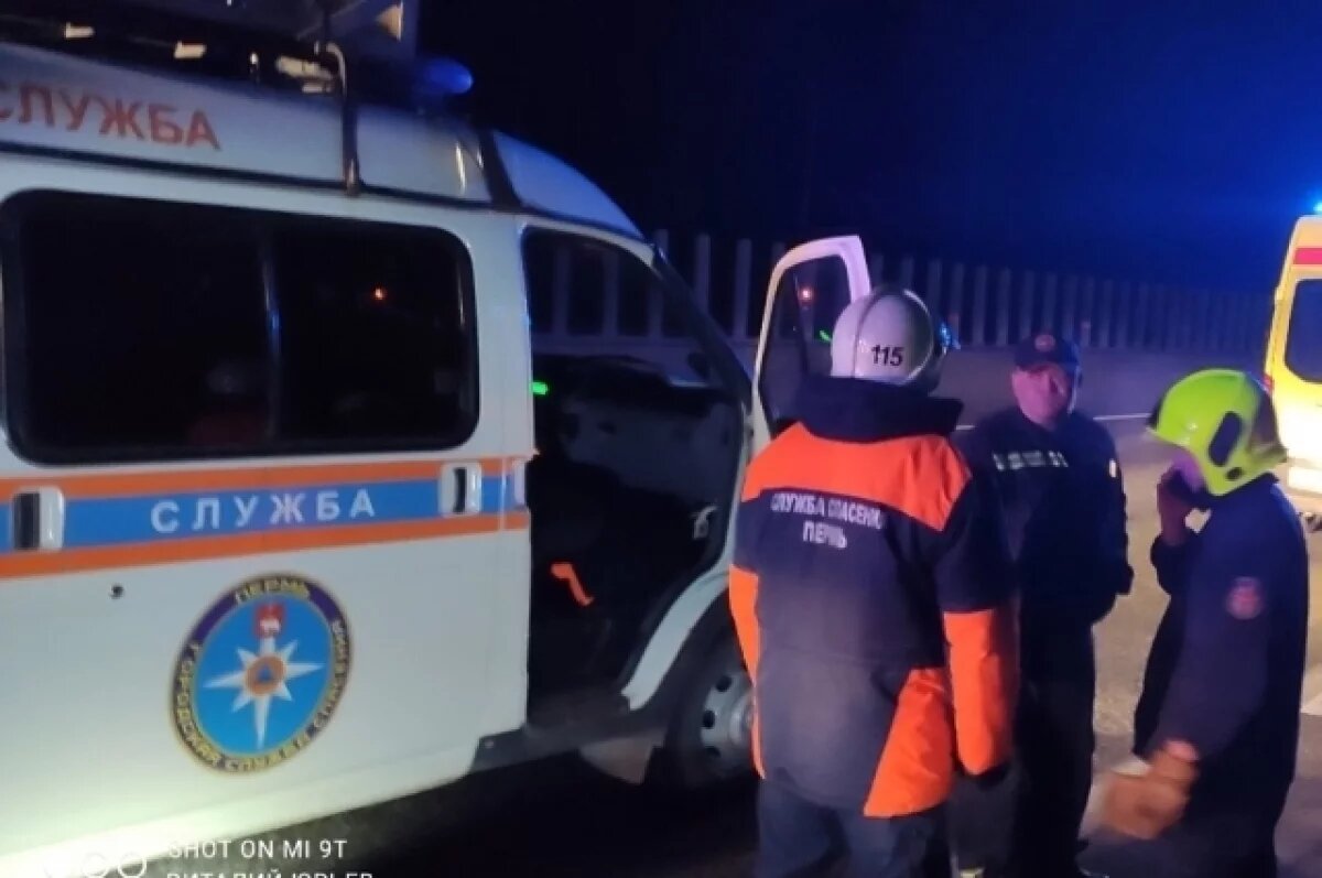    Водитель застрял внутри автомобиля в жёстком ДТП на Восточном обходе Перми