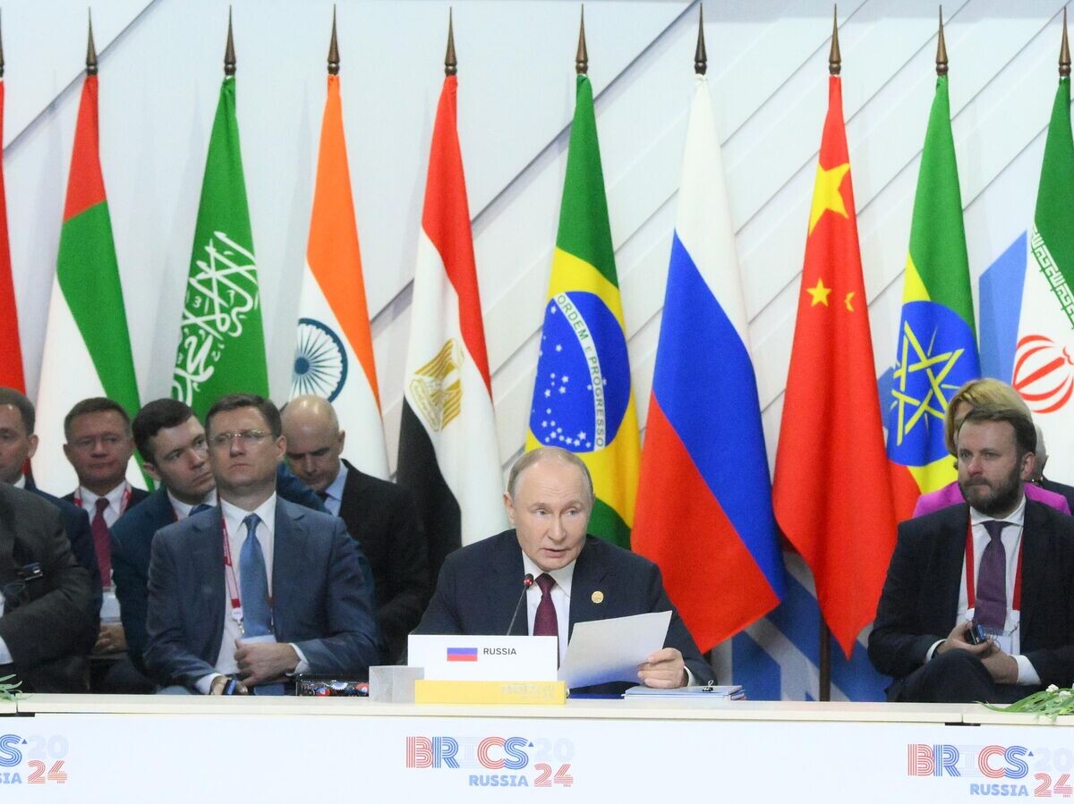    Президент РФ Владимир Путин на заседании глав делегаций стран БРИКС в расширенном составе в рамках XVI саммита БРИКС в Казани© Фотохост-агентство brics-russia2024.ru