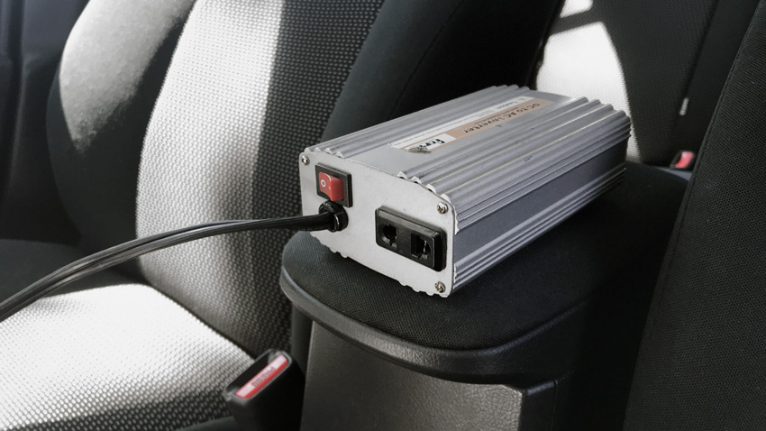 Лучшие автомобильные инверторы в 2024 году