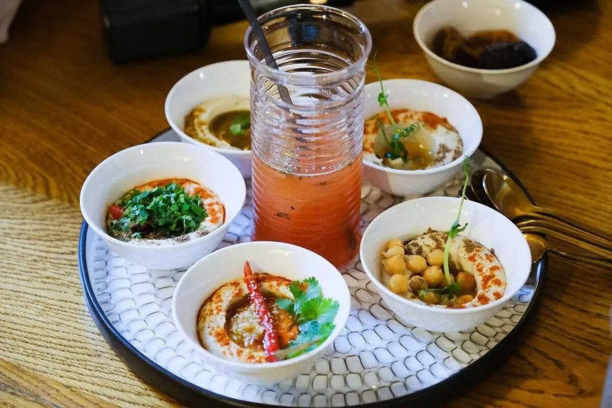  Астраханские деликатесы можно попробовать в местных ресторанах   © Пресс-служба губернатора Астраханской области