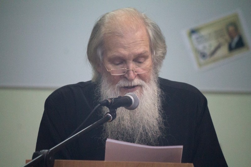 5-я Межрегиональная Западно-Сибирская научно-практическая родоведческая конференция. Выступает протоиерей Александр Реморов.