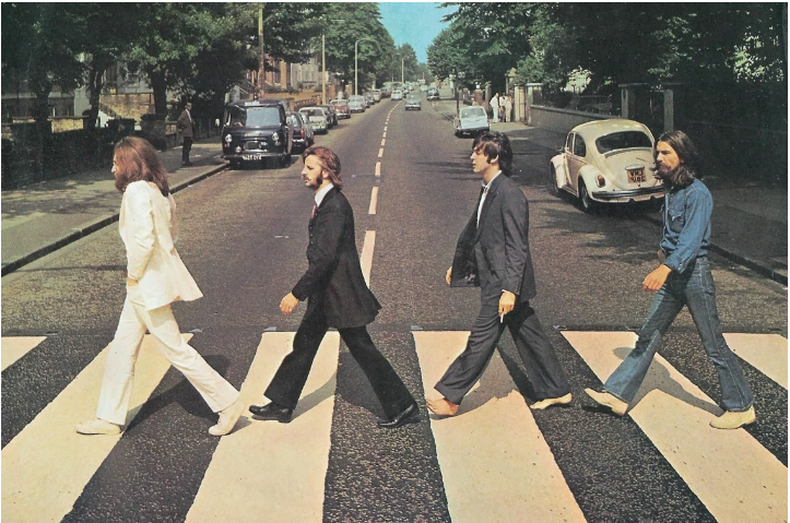 Самые знаменитые пешеходы на нерегулируемом переходе!