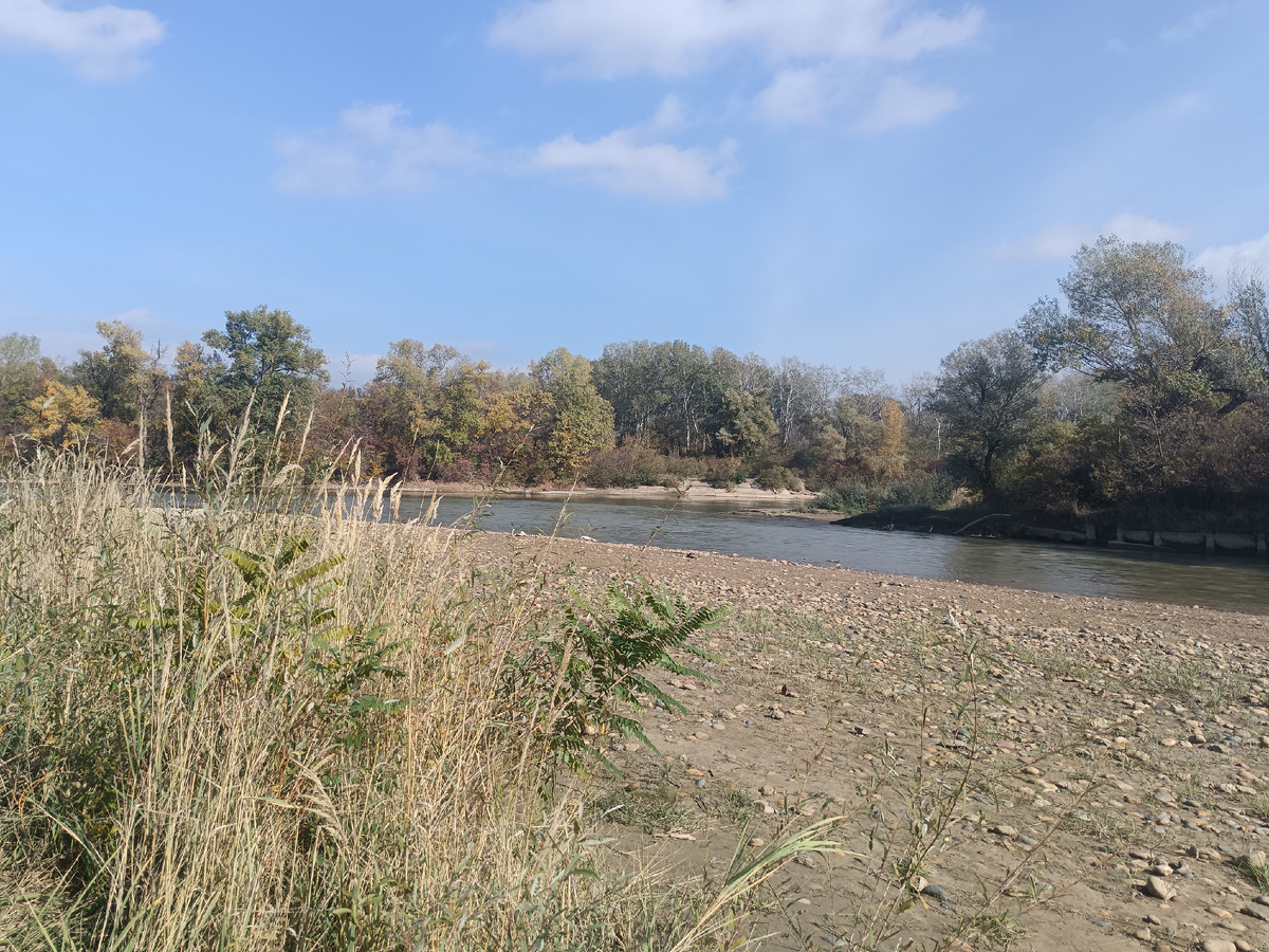 Место слияния с её притоков р. Уруп