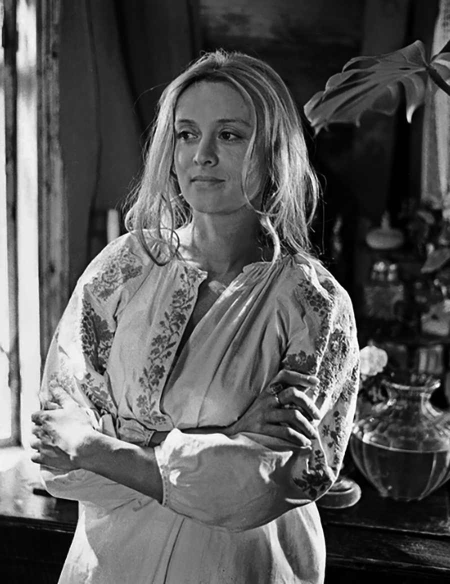 24 редких снимка потрясающей Маргариты Тереховой 