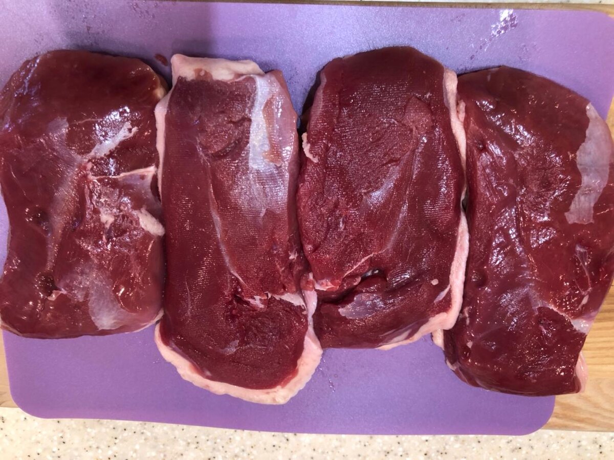 Утиная грудка после посола 