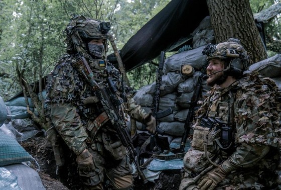    Солдаты ВСУ