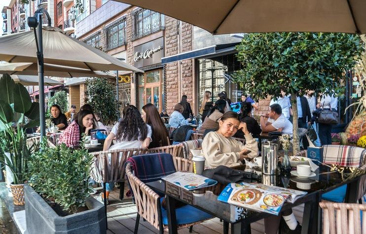 На улице Тараса Шевченко в Ташкенте. Фото Андрея Кудряшова / «Фергана»